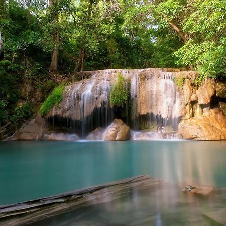 Hotel Treeyapat Place Kanchanaburi Exteriér fotografie